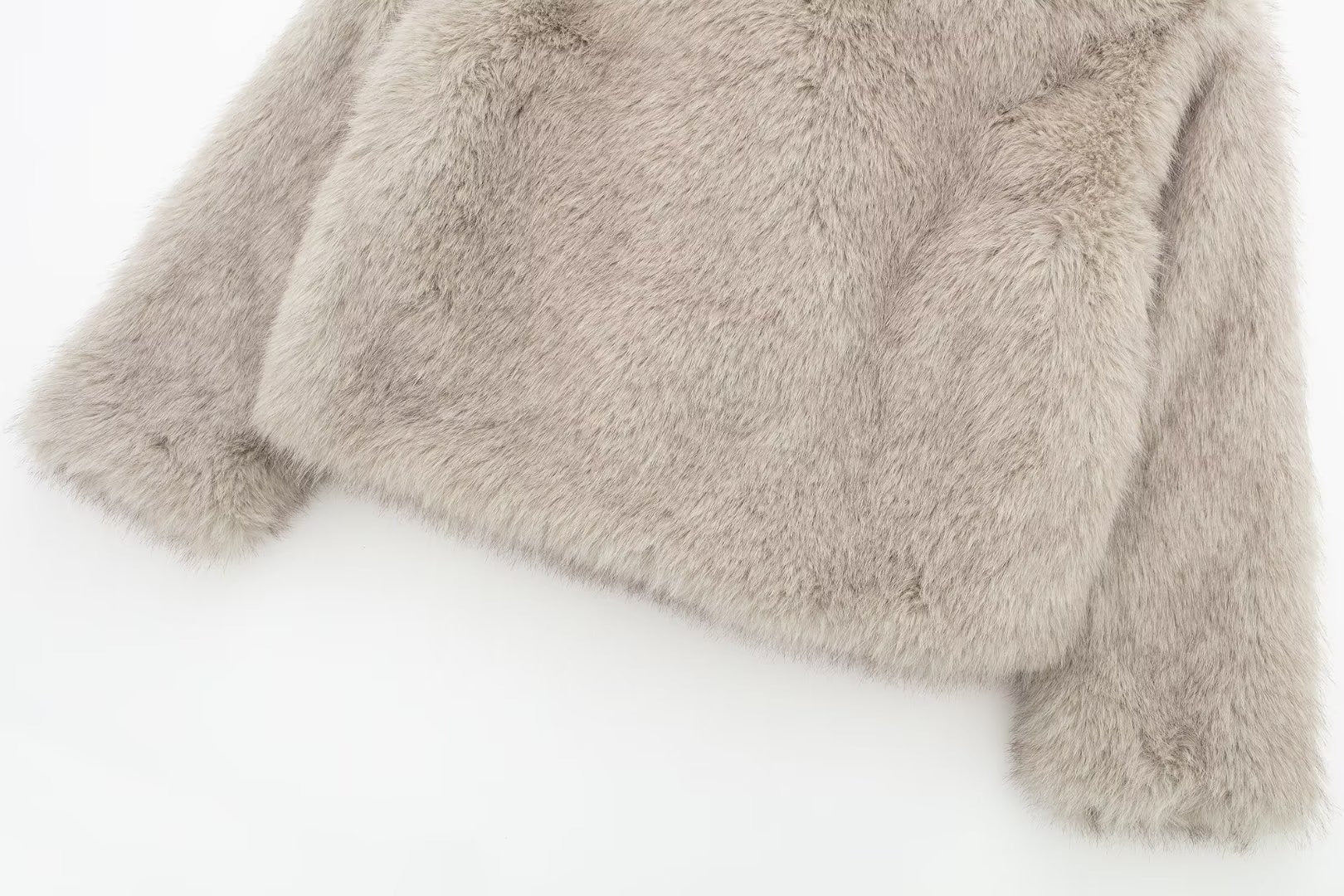 Coat faux fur - Lilyna