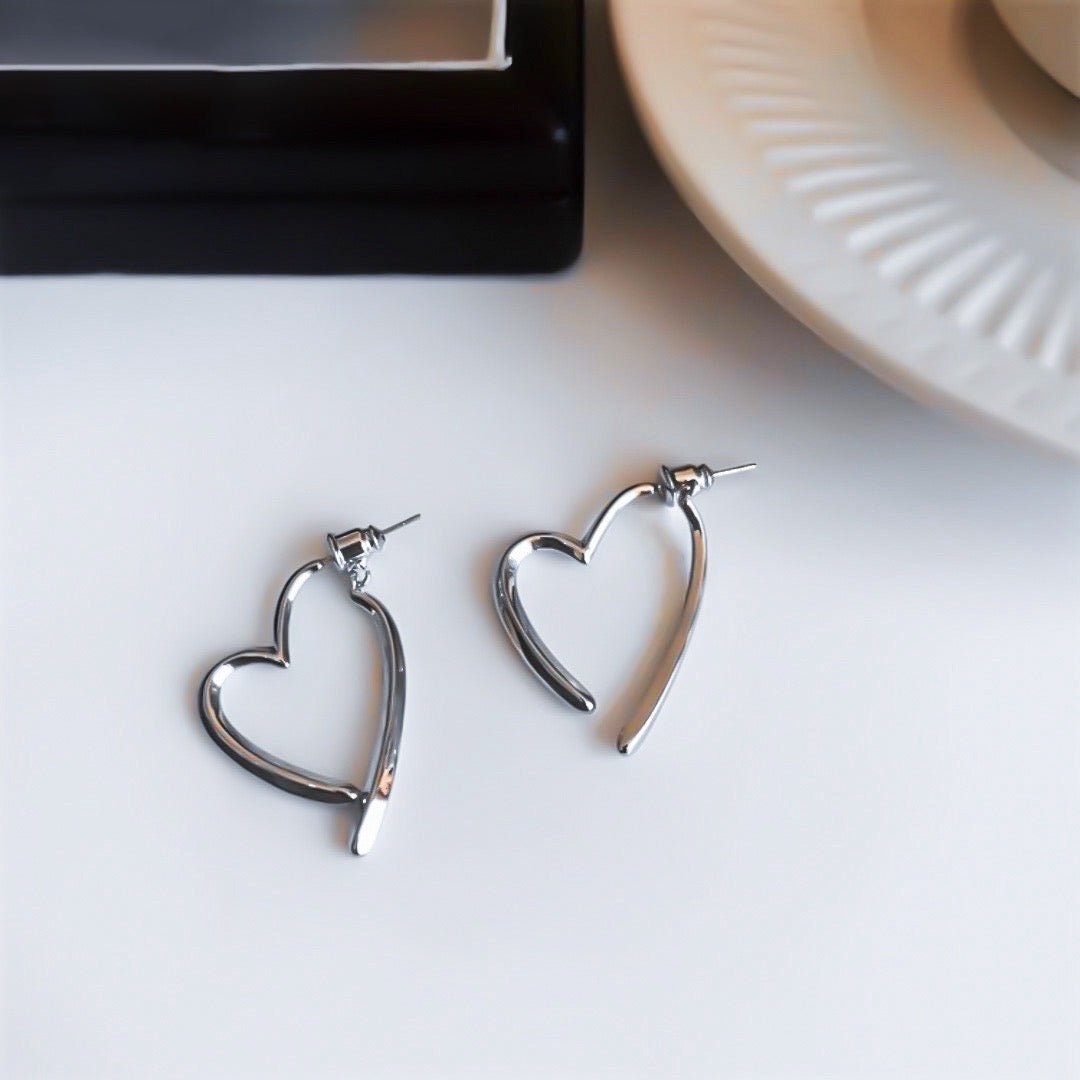 Earring Heart Design - outfithaven