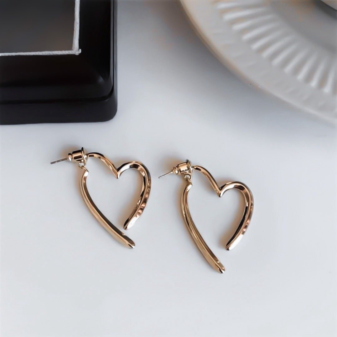 Earring Heart Design - outfithaven