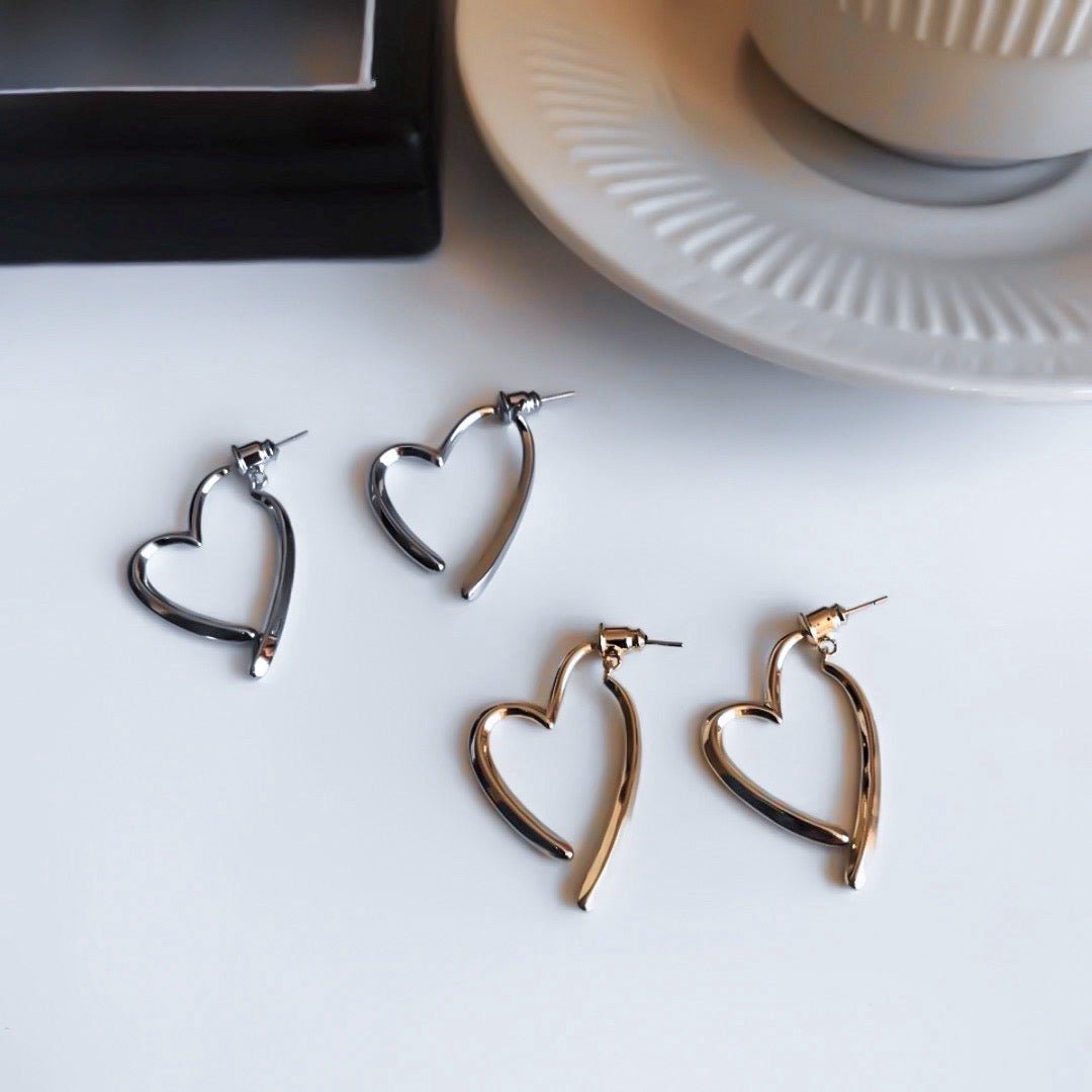 Earring Heart Design - outfithaven